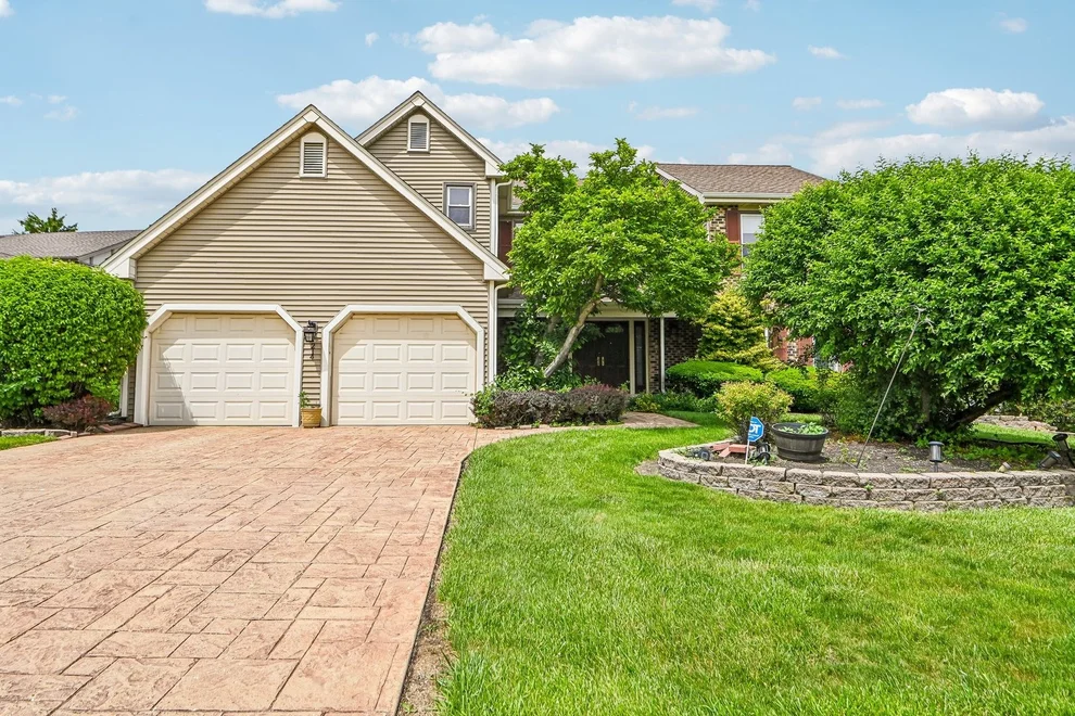 Unit for sale at 214 Carmelhead Lane, Schaumburg, IL 60193