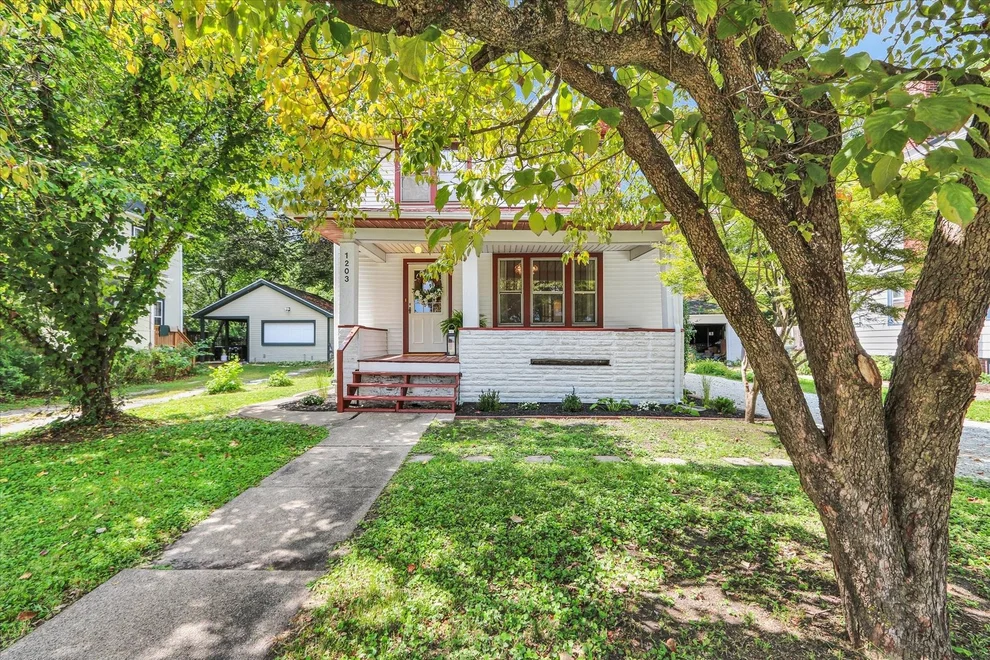 Unit for sale at 1203 S Race Street, Urbana, IL 61801