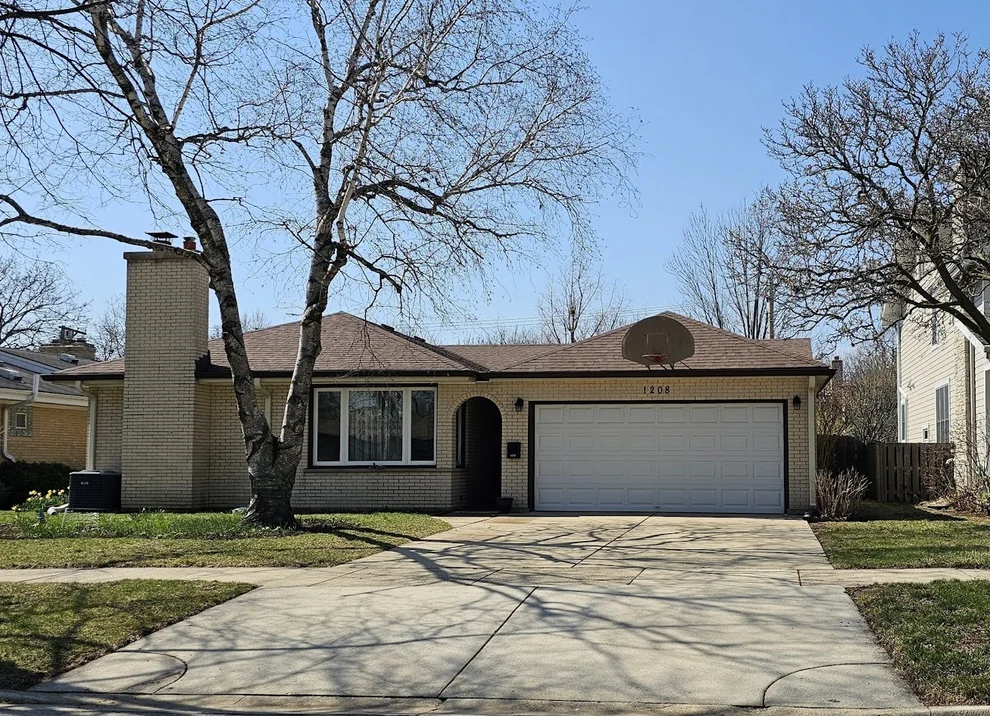Unit for sale at 1208 N Walnut Avenue, Arlington Heights, IL 60004
