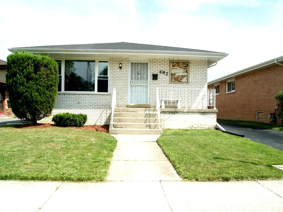 Unit for sale at 492 164th Street, Calumet City, IL 60409