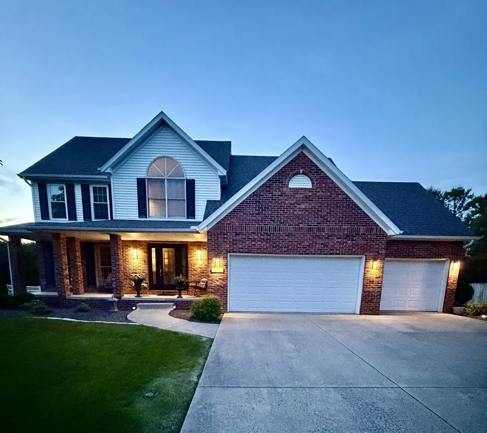 Unit for sale at 2510 Garlington Lane, Bloomington, IL 61704