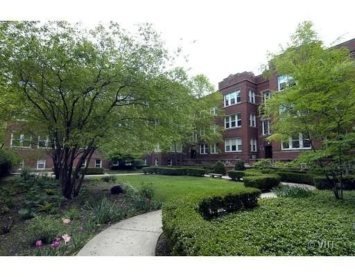 Unit for sale at 735 W Buckingham, CHICAGO, IL 60657