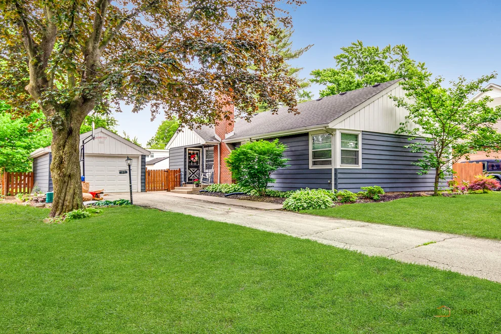 Unit for sale at 213 N Emerson Street, Mount Prospect, IL 60056