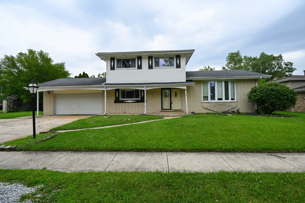 Unit for sale at 16417 Blair Lane, Oak Forest, IL 60452
