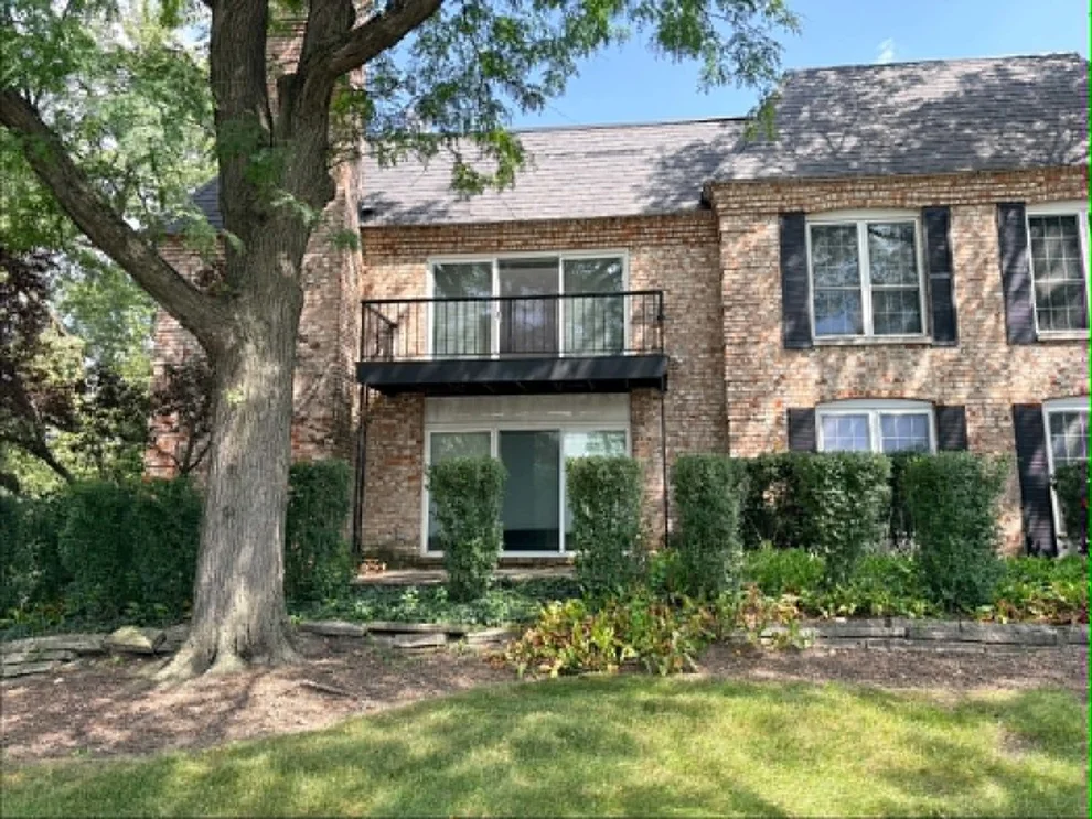 Unit for sale at 140 Carriage Way Drive, Burr Ridge, IL 60527