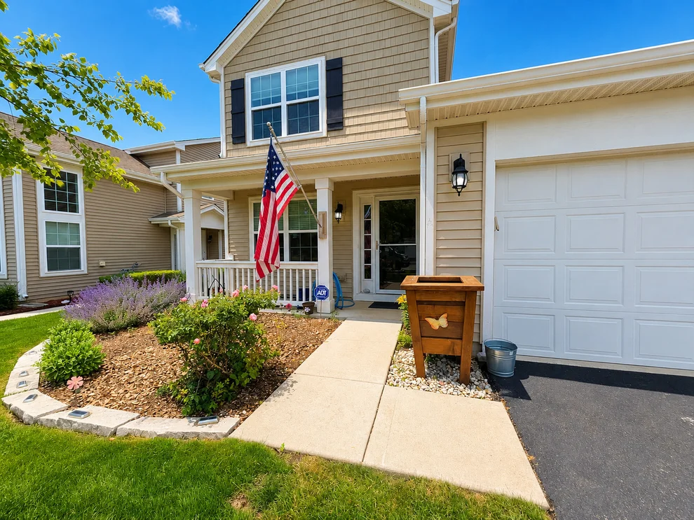 Unit for sale at 190 Norfolk Lane, Pingree Grove, IL 60140