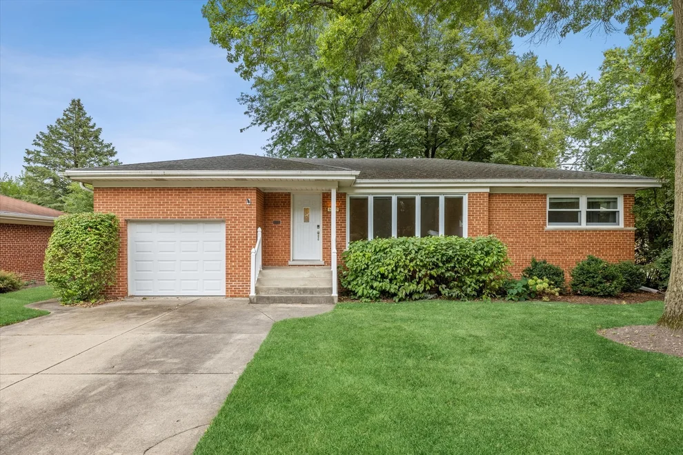 Unit for sale at 507 S Donald Avenue, Arlington Heights, IL 60004