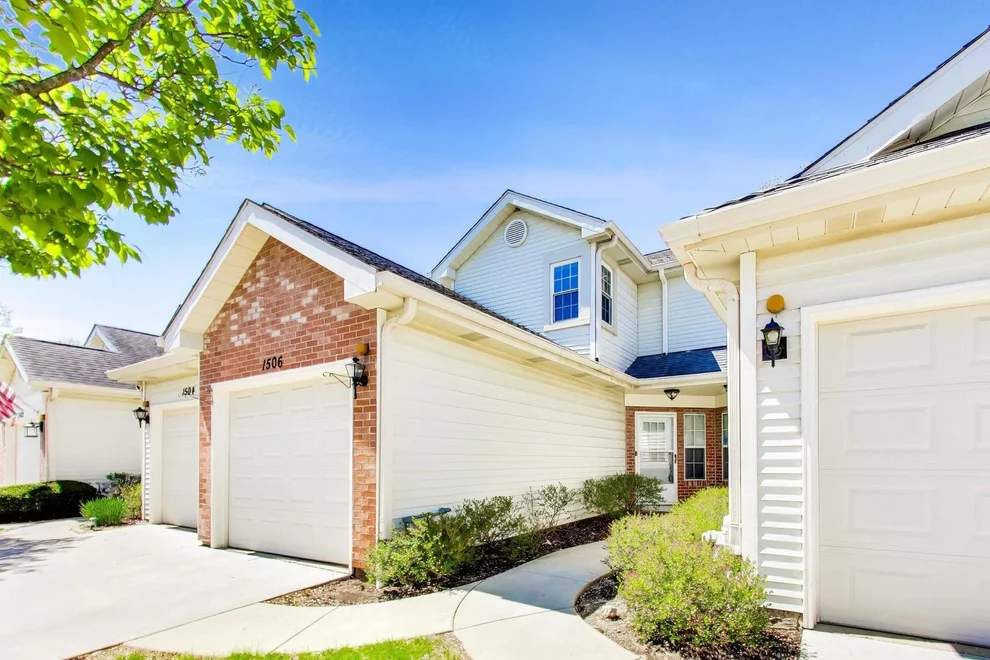 Unit for sale at 1506 GOLFVIEW Court, Glendale Heights, IL 60139