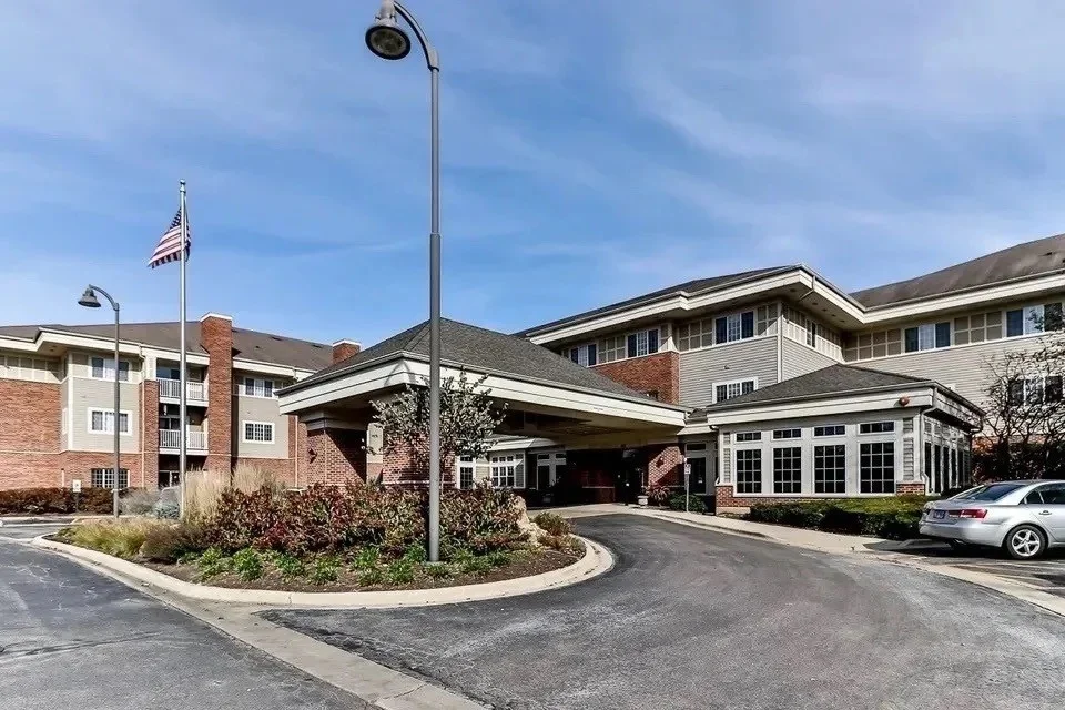 Unit for sale at 801 N McLean Boulevard, Elgin, IL 60123