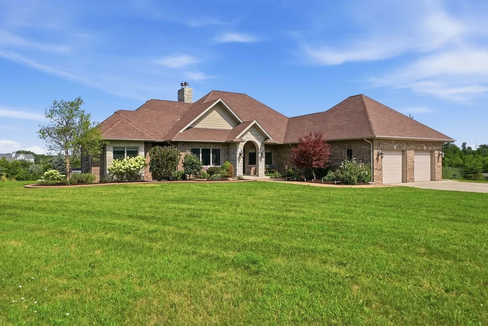 Unit for sale at 8545 S Kankakee Road, Gardner, IL 60424