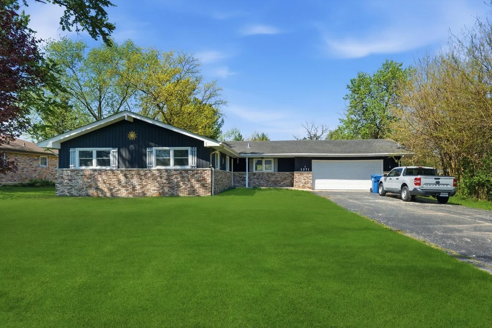 Unit for sale at 1271 Edmonds Avenue, New Lenox, IL 60451