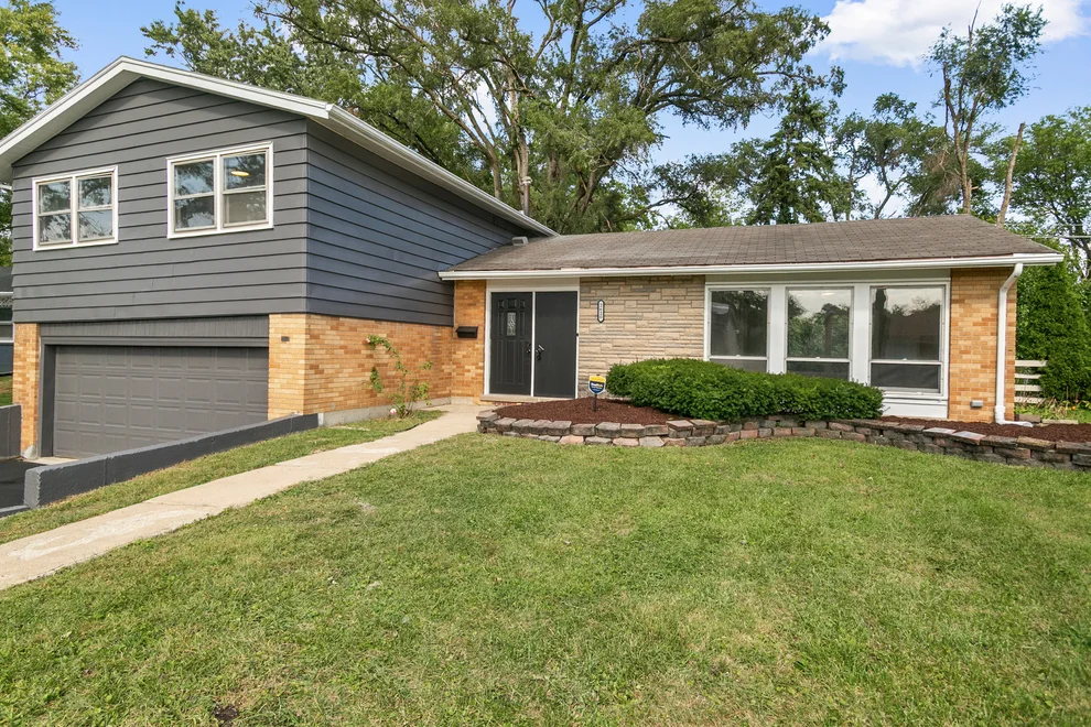 Unit for sale at 2620 A Turtle Creek Drive, Hazel Crest, IL 60429
