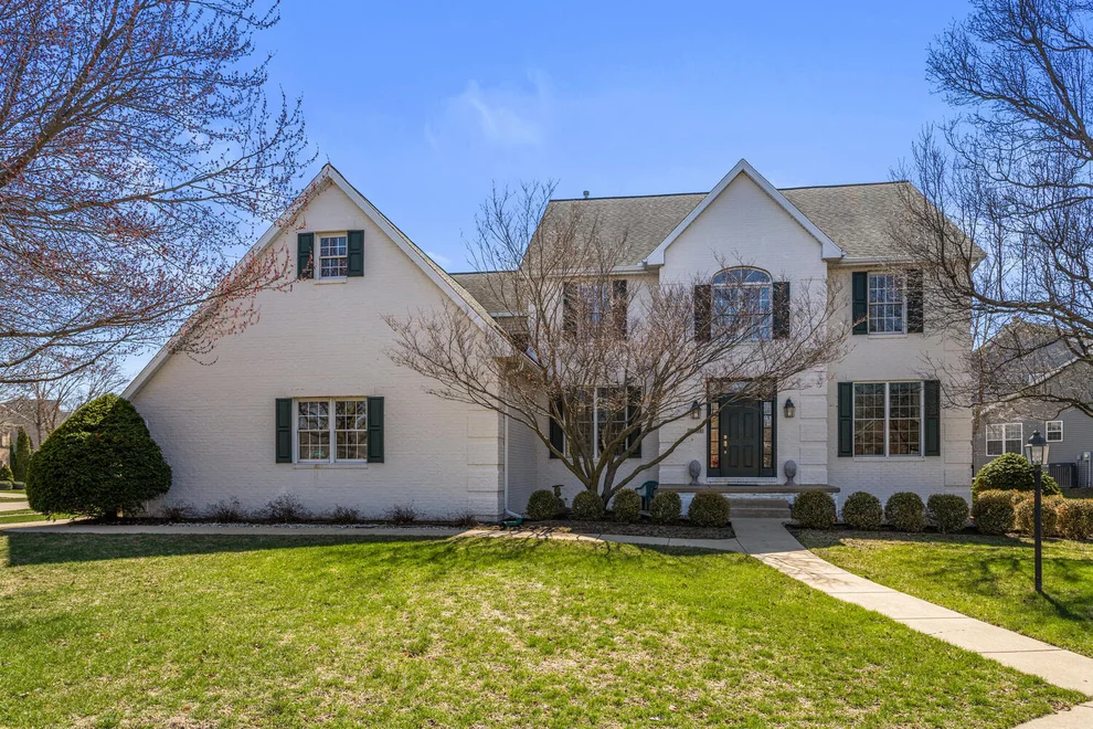 Unit for sale at 4401 Ironwood Lane, Champaign, IL 61821