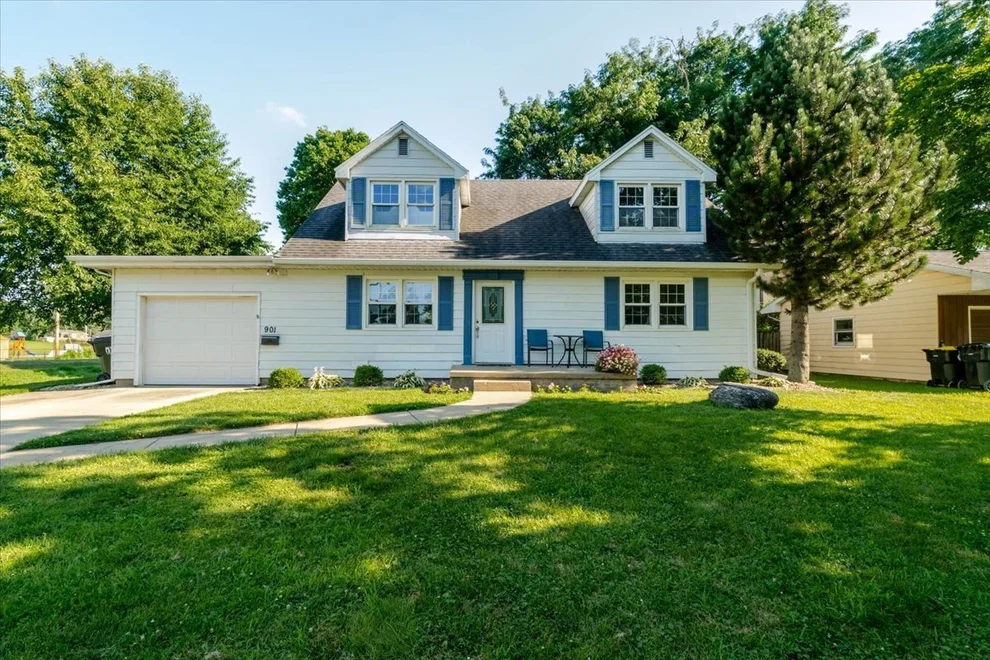 Unit for sale at 901 Ruston Avenue, Normal, IL 61761
