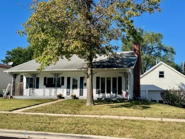 Unit for sale at 304 Andover Court, Streamwood, IL 60107
