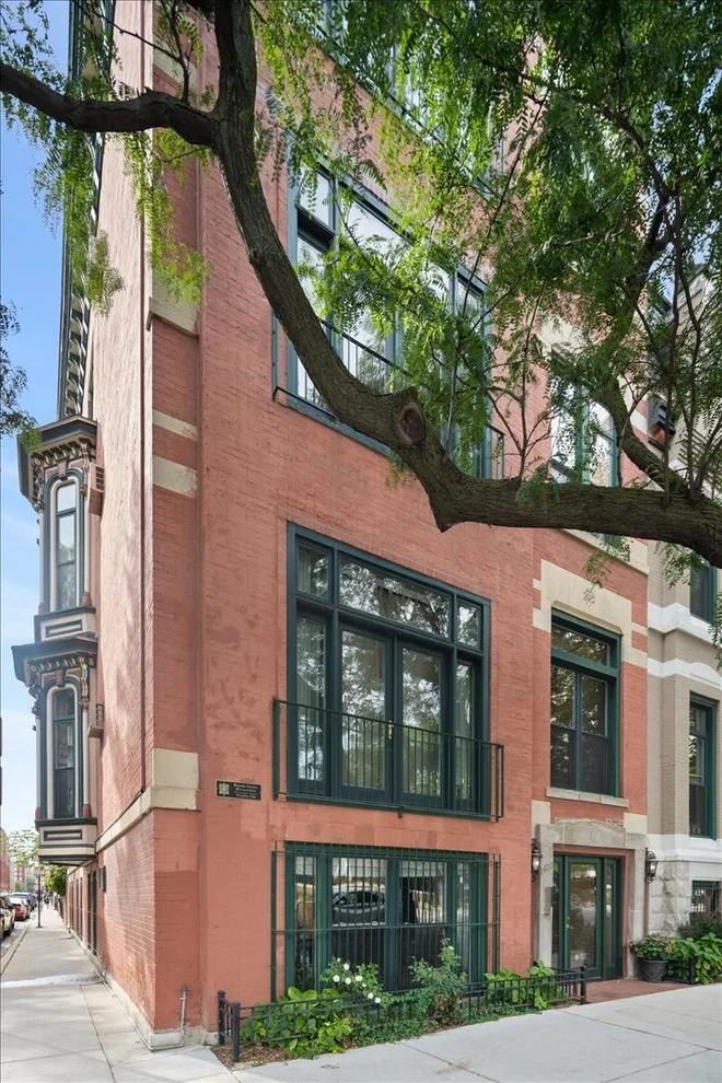 Unit for sale at 1400 N LaSalle Street, Chicago, IL 60610