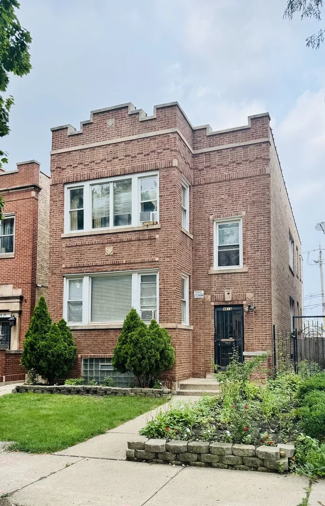 Unit for sale at 4818 W Fletcher Street, Chicago, IL 60641