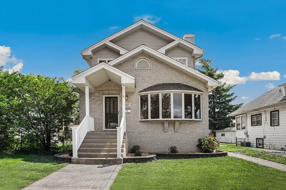 Unit for sale at 9817 Minnick Avenue, Oak Lawn, IL 60453