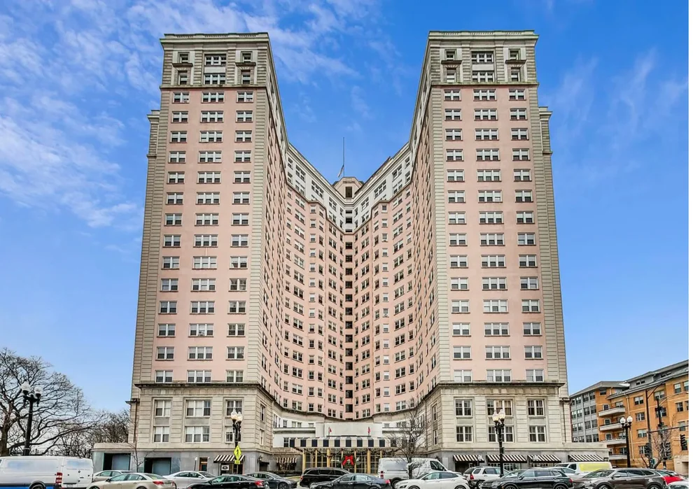 Unit for sale at 5555 N Sheridan Road, Chicago, IL 60640