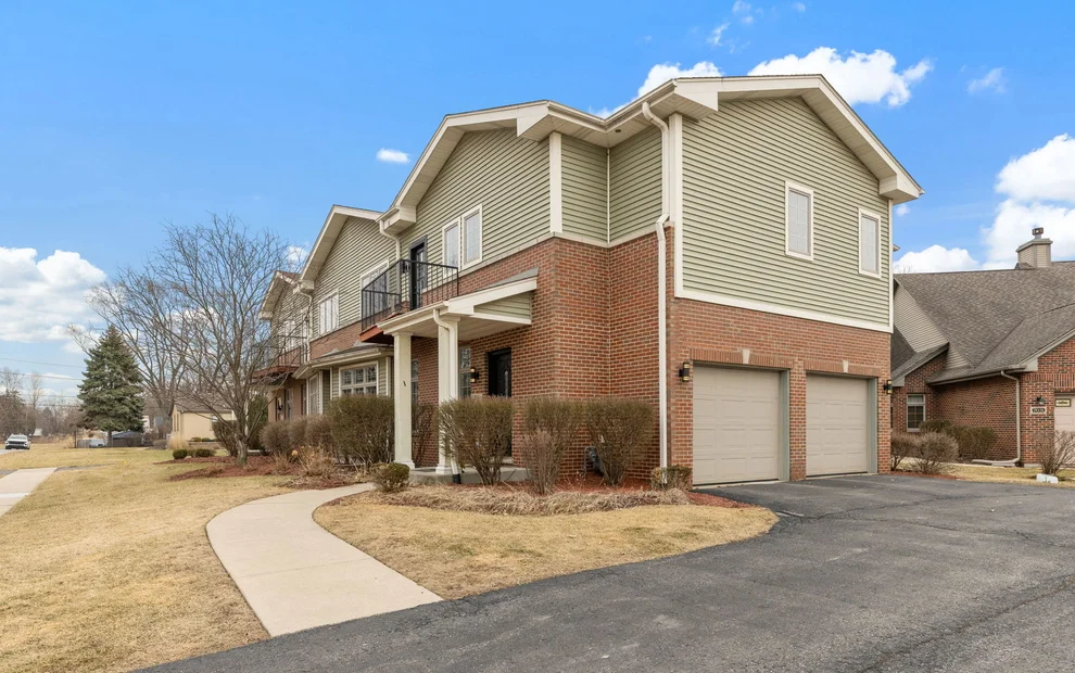 Unit for sale at 7019 168th Street, Tinley Park, IL 60477