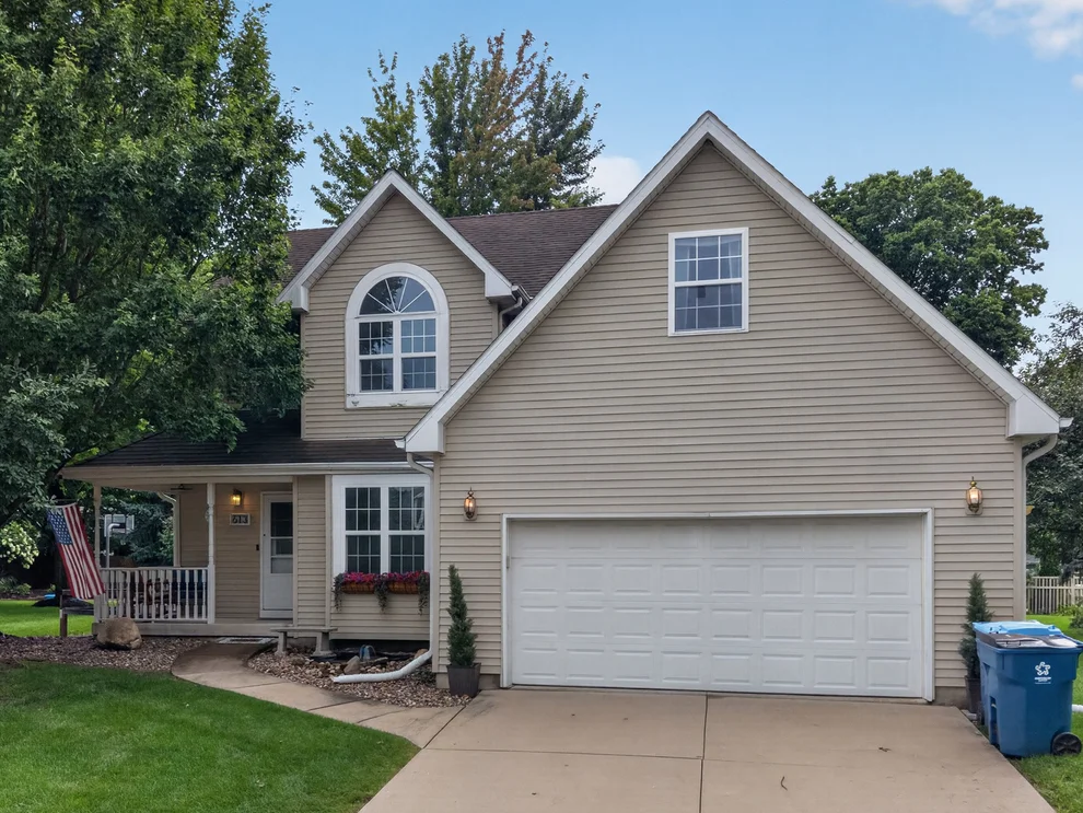 Unit for sale at 613 Magnolia Lane, Ottawa, IL 61350
