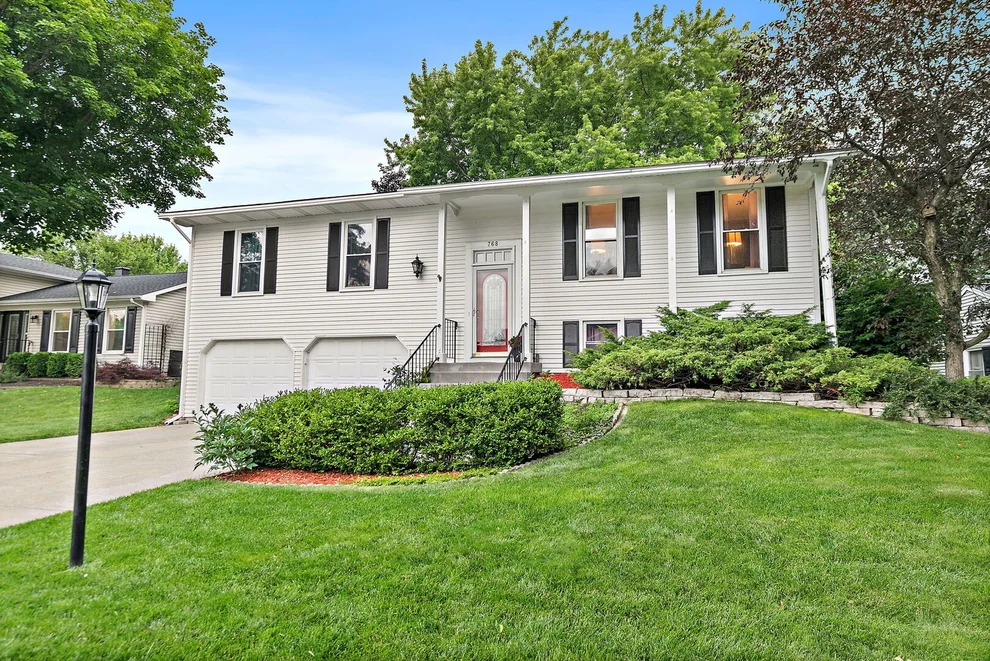 Unit for sale at 768 Merrimac Street, Cary, IL 60013