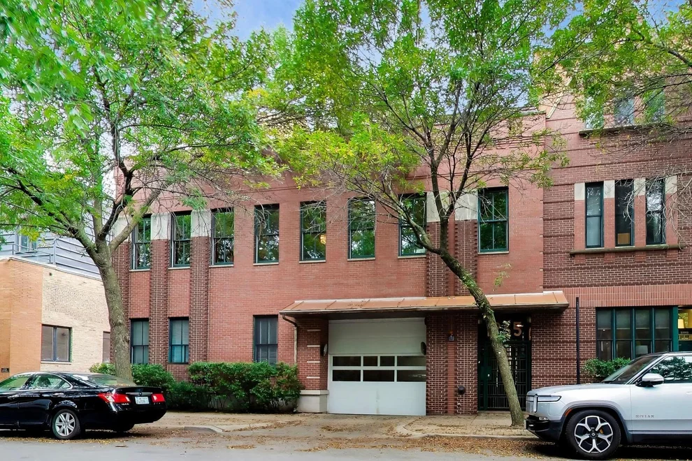 Unit for sale at 1235 W George Street, Chicago, IL 60657