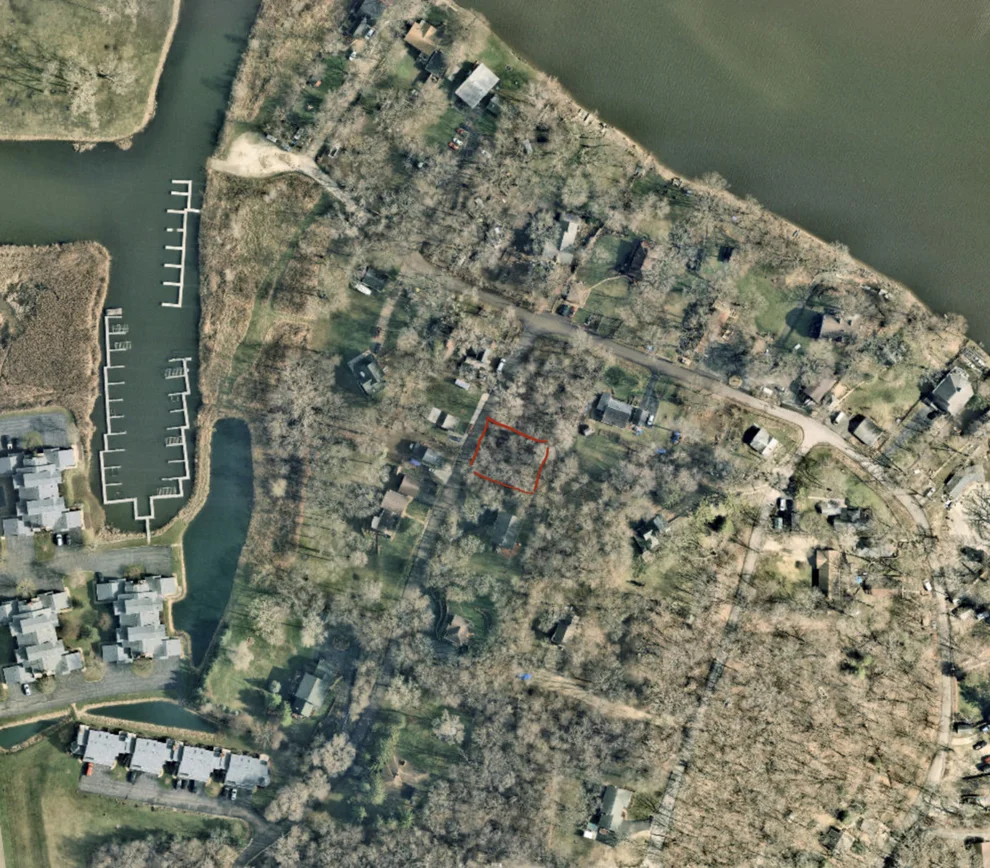 Unit for sale at 39175 N West End Drive, Spring Grove, IL 60081