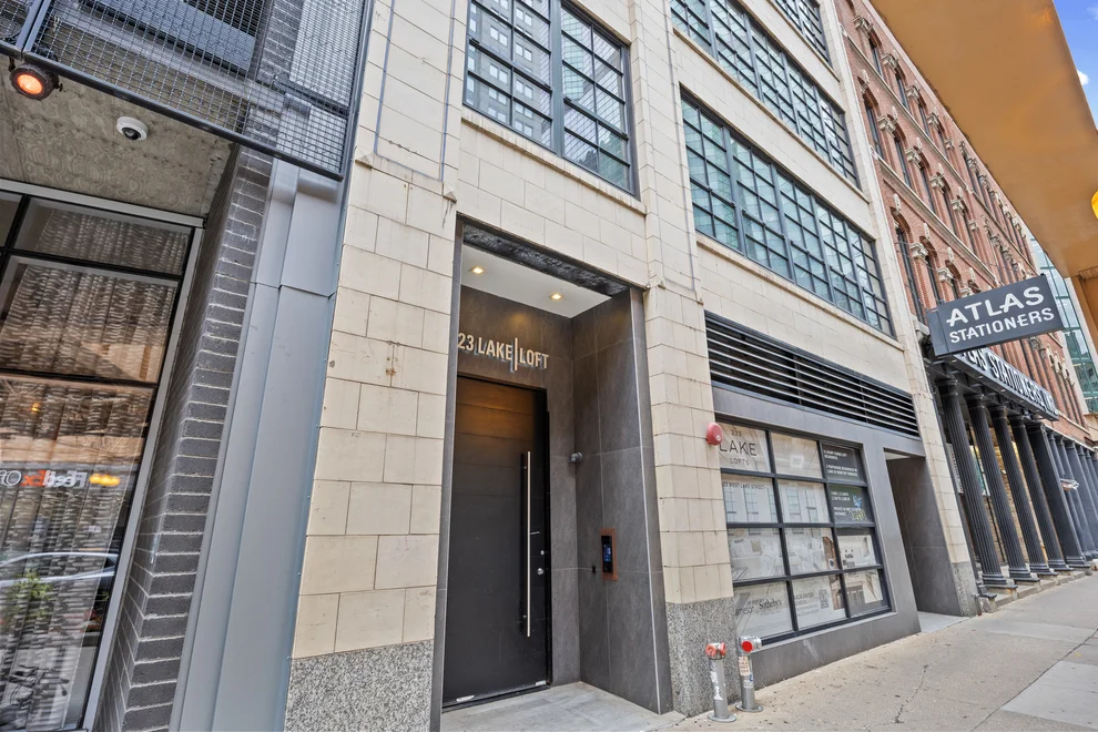 Unit for sale at 223 W LAKE Street, Chicago, IL 60606
