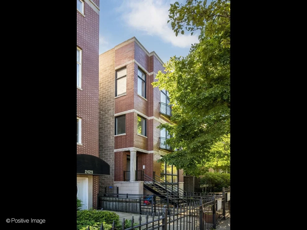 Unit for sale at 2431 W Walton Street, Chicago, IL 60622