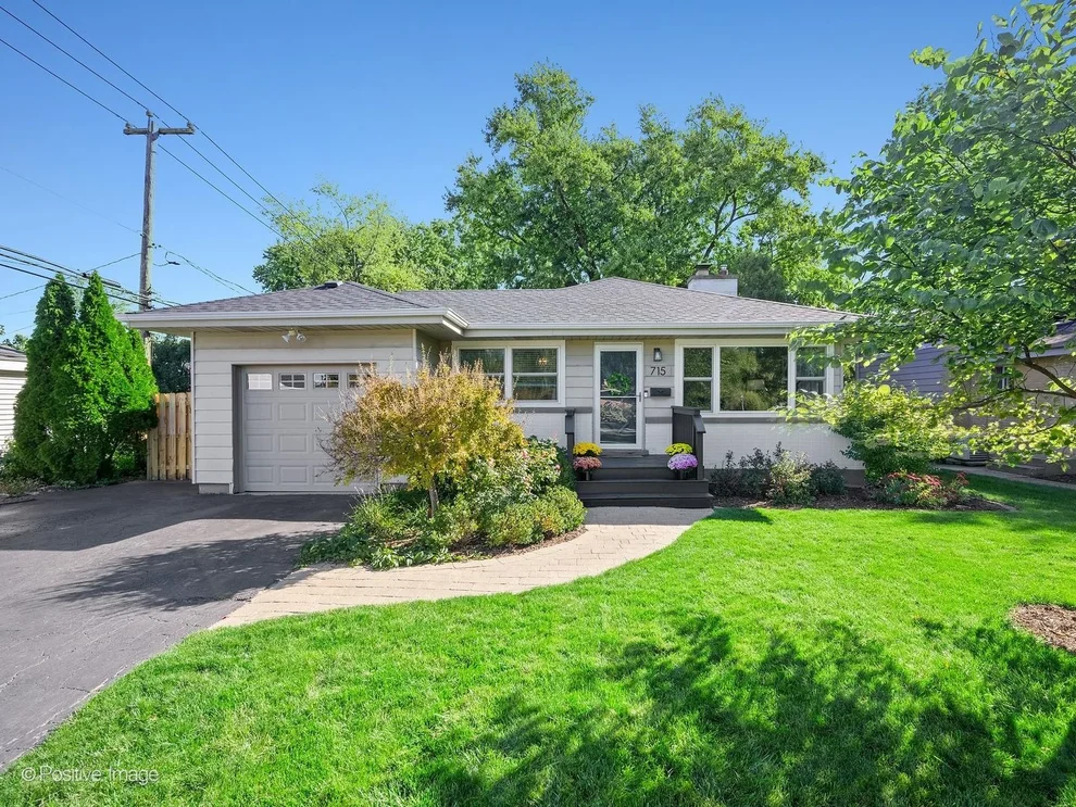 Unit for sale at 715 Crest Street, Wheaton, IL 60189