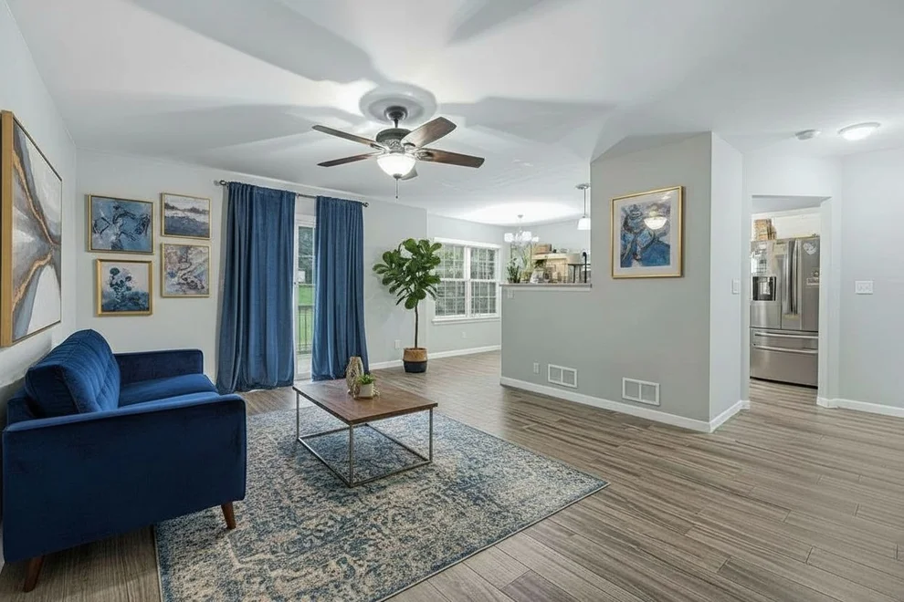 Unit for sale at 1011 N South Elgin Boulevard, South Elgin, IL 60177