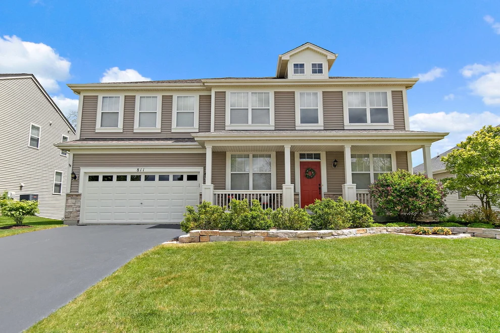 Unit for sale at 811 Singing Hills Drive, Volo, IL 60073