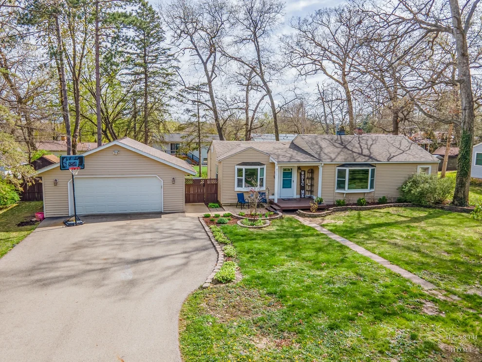Unit for sale at 8911 Pine Avenue, Wonder Lake, IL 60097