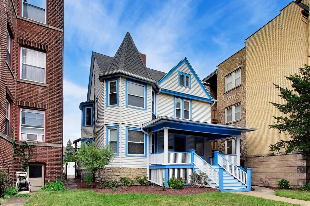 Unit for sale at 427 Wisconsin Avenue, Oak Park, IL 60302