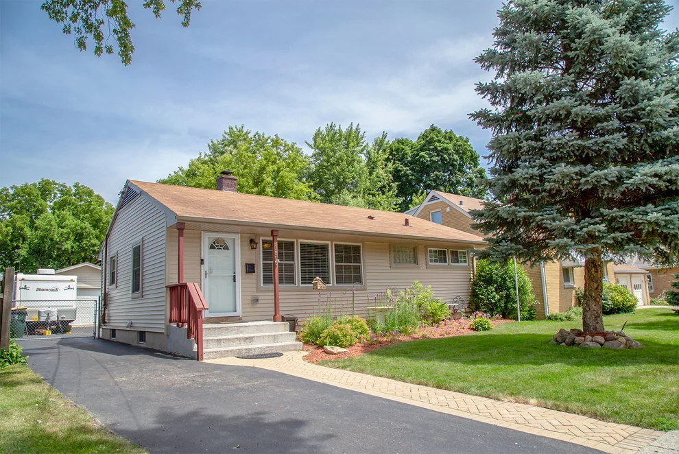 Unit for sale at 130 Wellington Avenue, MUNDELEIN, IL 60060