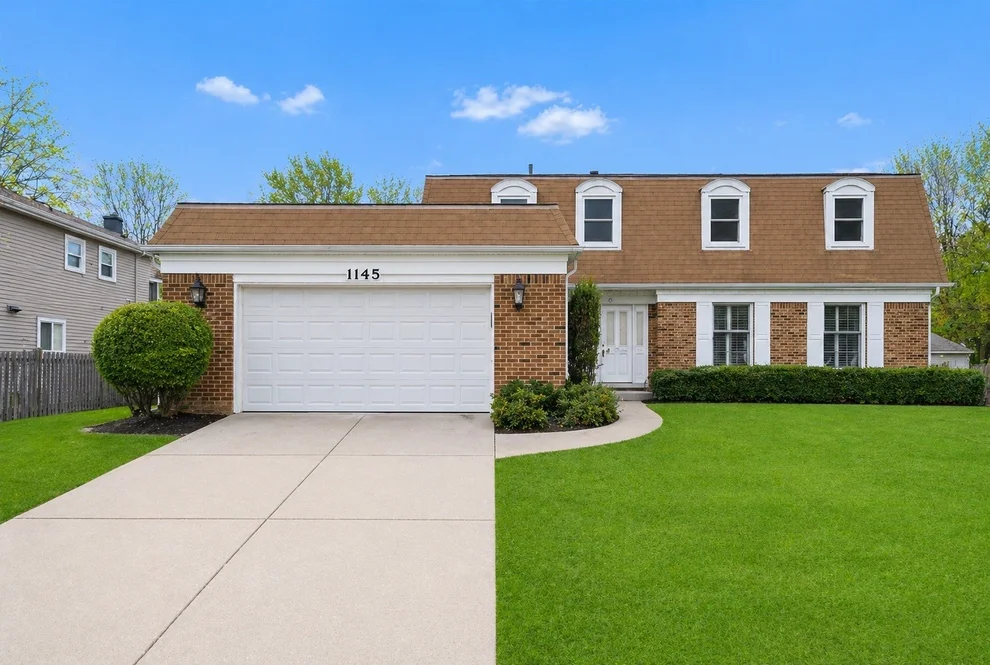 Unit for sale at 1145 Hunting Drive W, Palatine, IL 60067