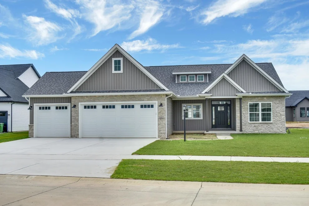 Unit for sale at 1412 Tinley Lane, Mahomet, IL 61853