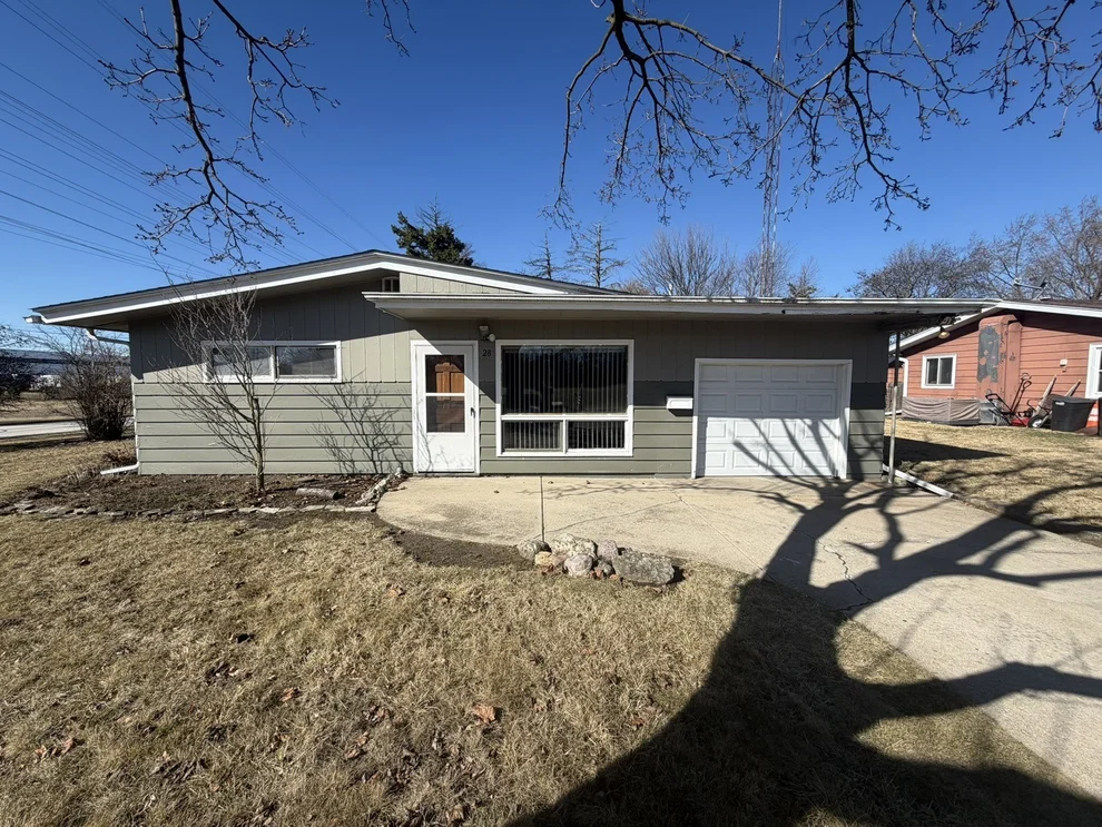 Unit for sale at 28 S Willow Way, North Aurora, IL 60542