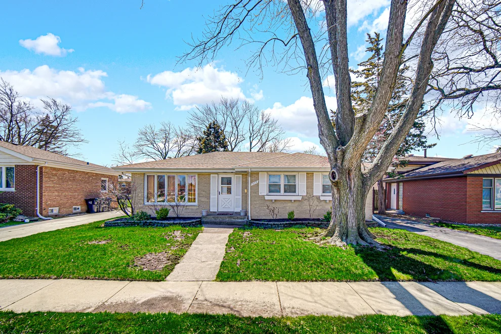 Unit for sale at 459 E 166th Street, South Holland, IL 60473