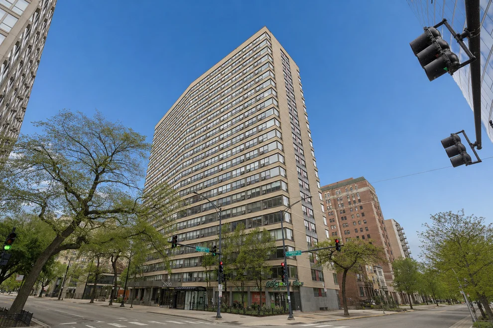Unit for sale at 2930 N SHERIDAN Road, Chicago, IL 60657