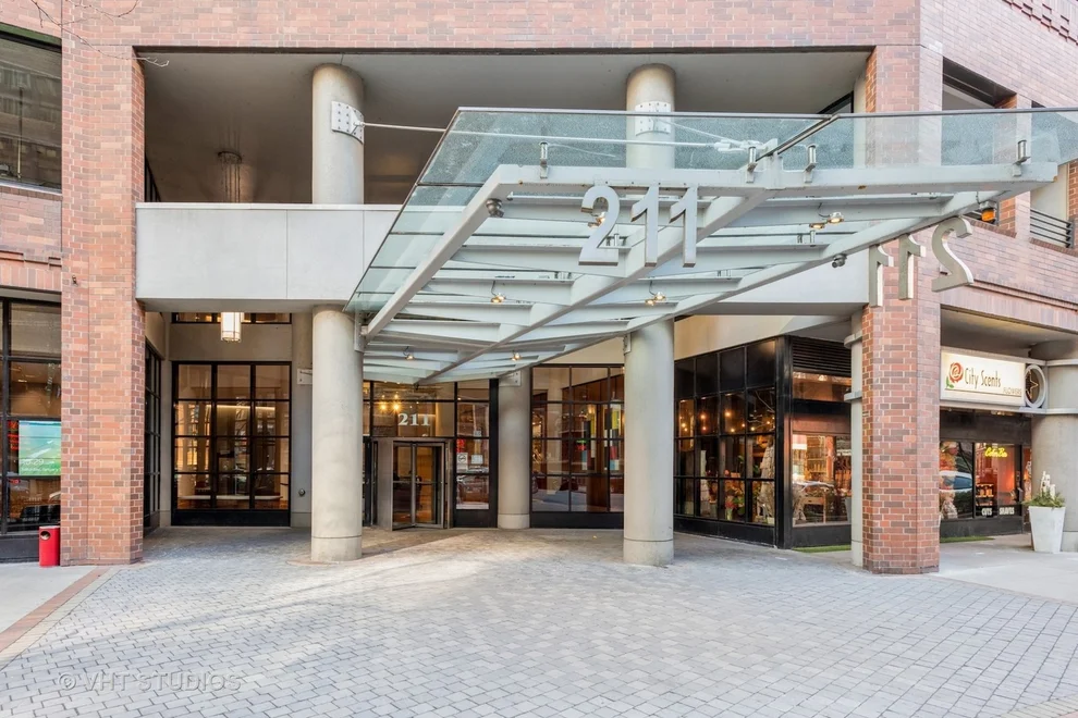 Unit for sale at 211 E Ohio Street, Chicago, IL 60611