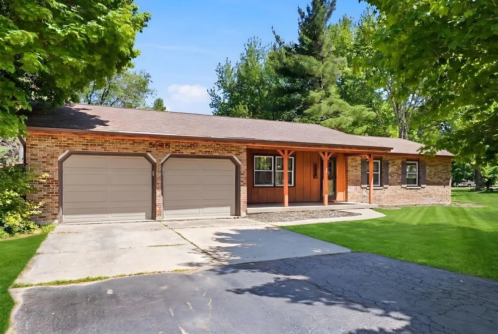 Unit for sale at 5645 S Beebe Drive, Rochelle, IL 61068