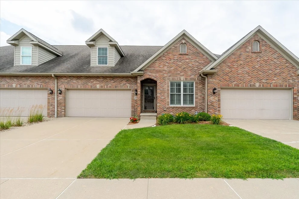 Unit for sale at 26 Prairie Vista Court, Bloomington, IL 61704