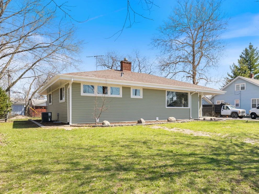 Unit for sale at 222 S Midland Avenue, Joliet, IL 60436