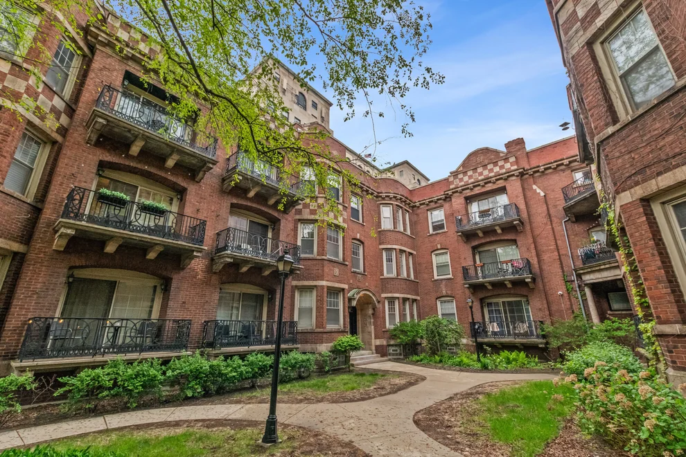 Unit for sale at 5321 S Harper Avenue, Chicago, IL 60615