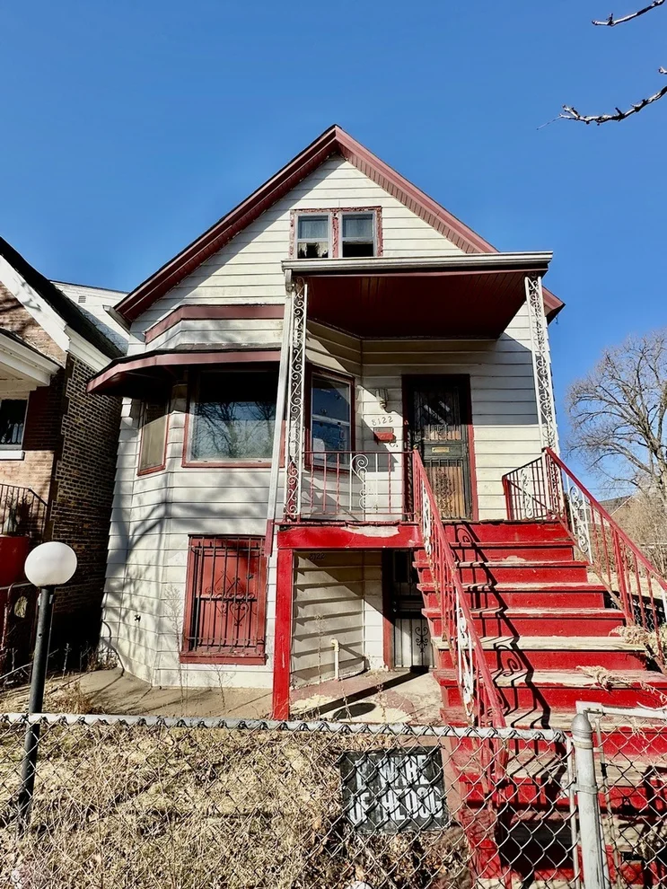 Unit for sale at 8122 S Escanaba Avenue, Chicago, IL 60617