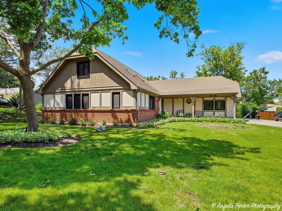 Unit for sale at 25604 W Ivanhoe Road, Wauconda, IL 60084