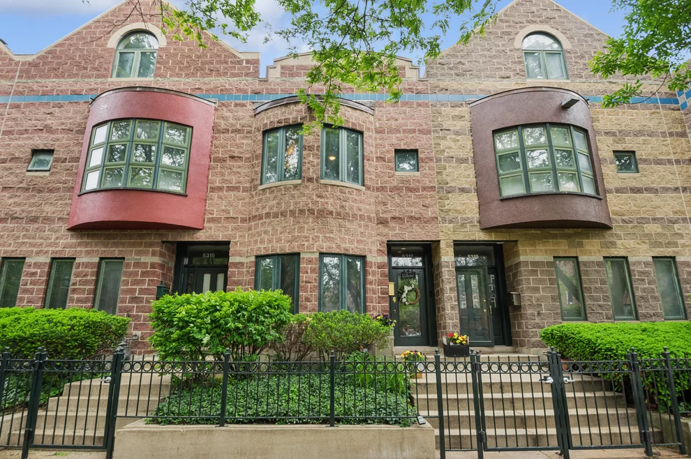 Unit for sale at 5317 S Drexel Avenue, Chicago, IL 60615