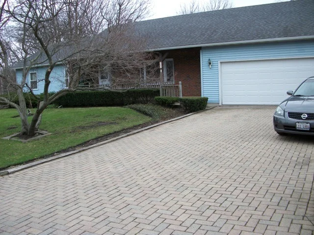 Unit for sale at 822 Smith Avenue, LAKE BLUFF, IL 60044